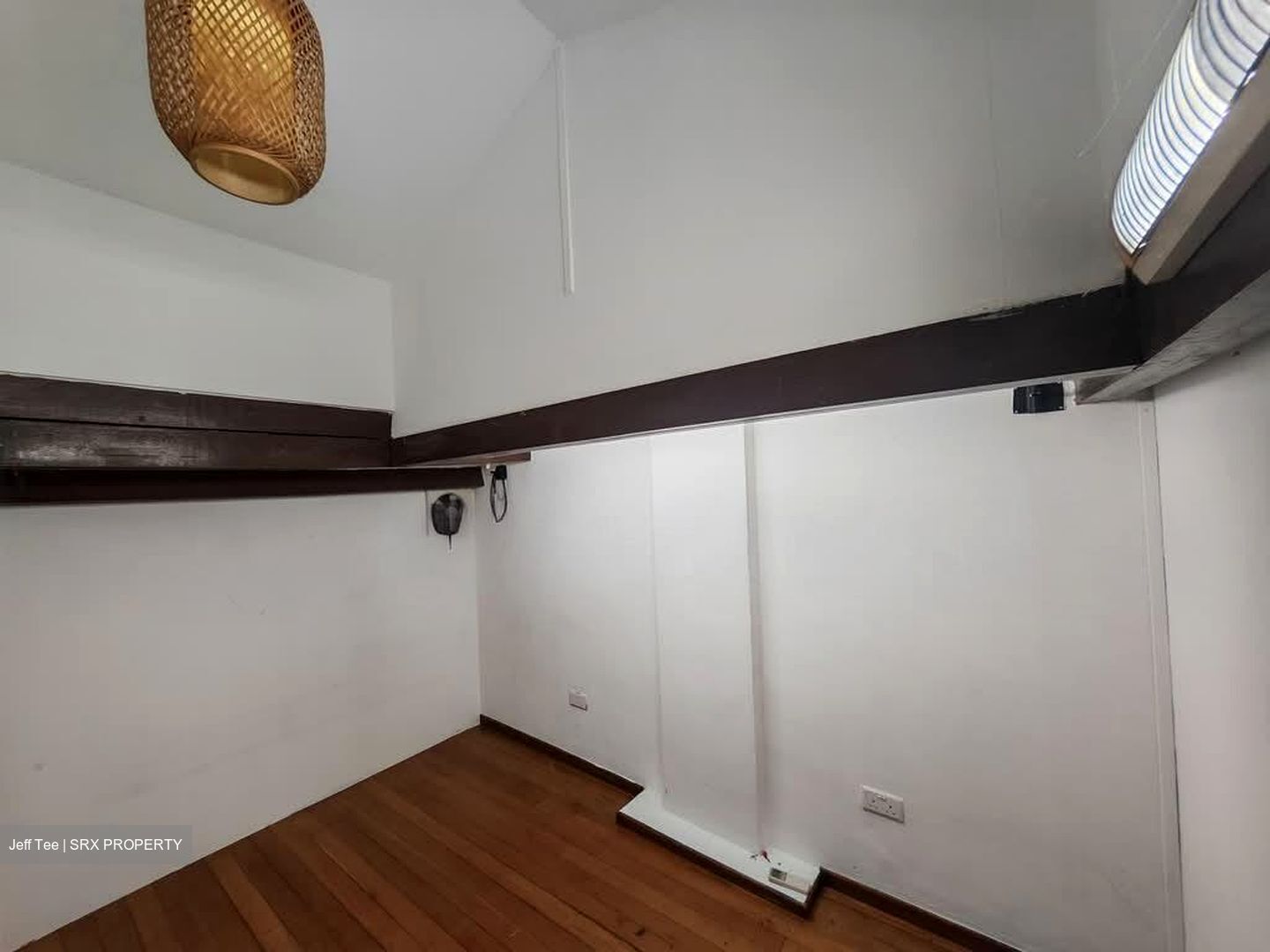 Little India Conservation Area (D8), Retail #563732801